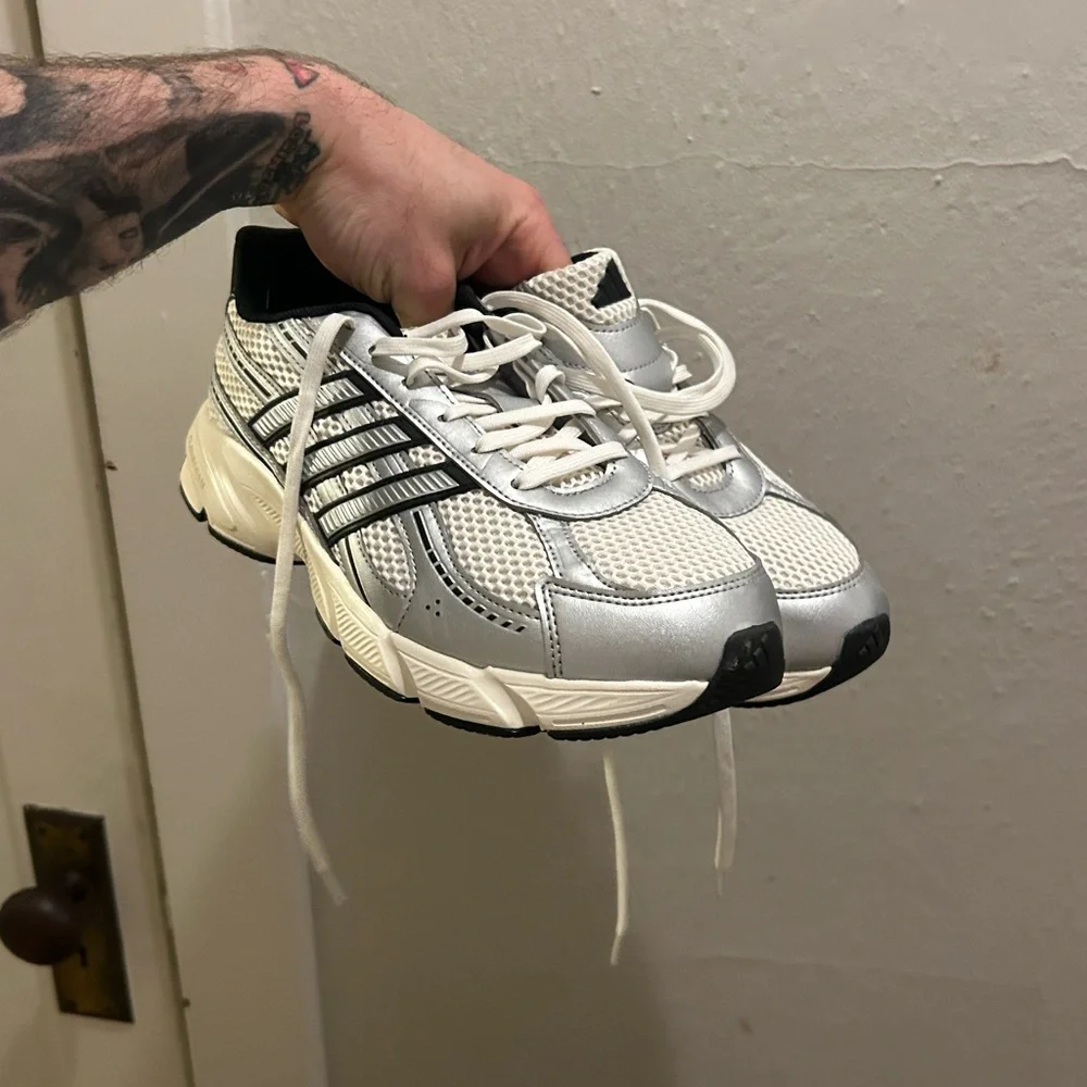 Adidas adistar Running Shoe 8.5